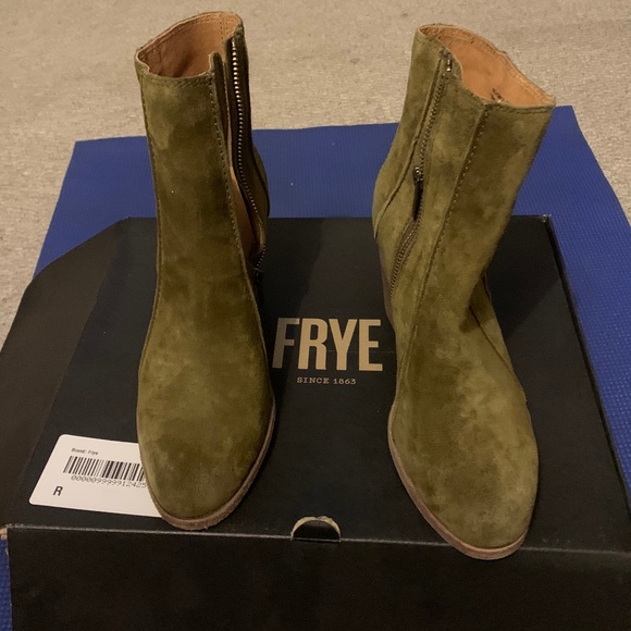 Olive suede Frye boots - Picture 1 of 6